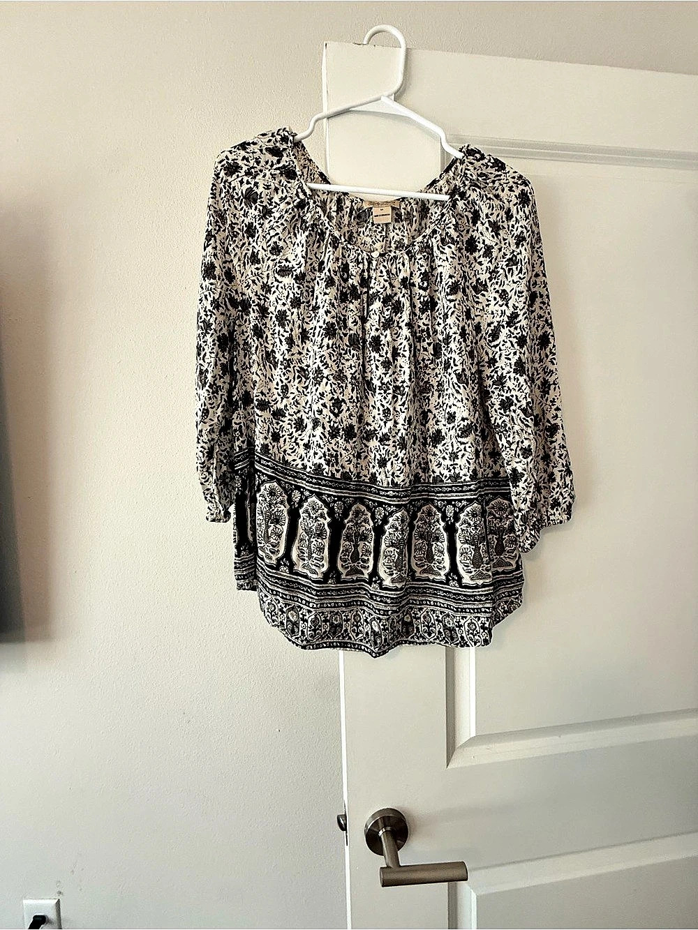 Lucky Brand Floral Blouse in Black & White Size Medium